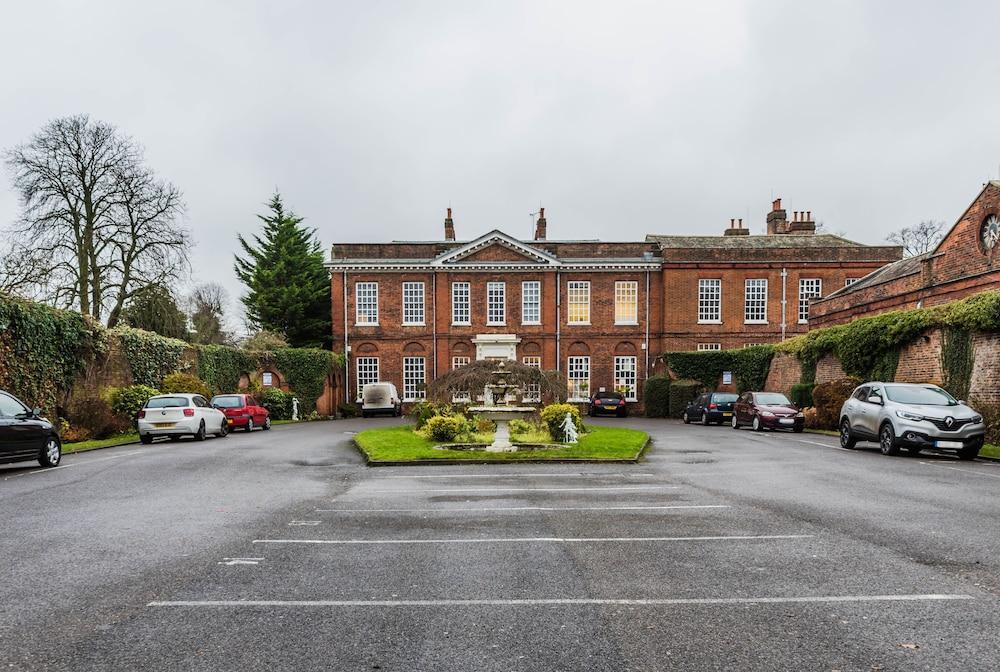 Baylis House Hotel Slough Exteriör bild