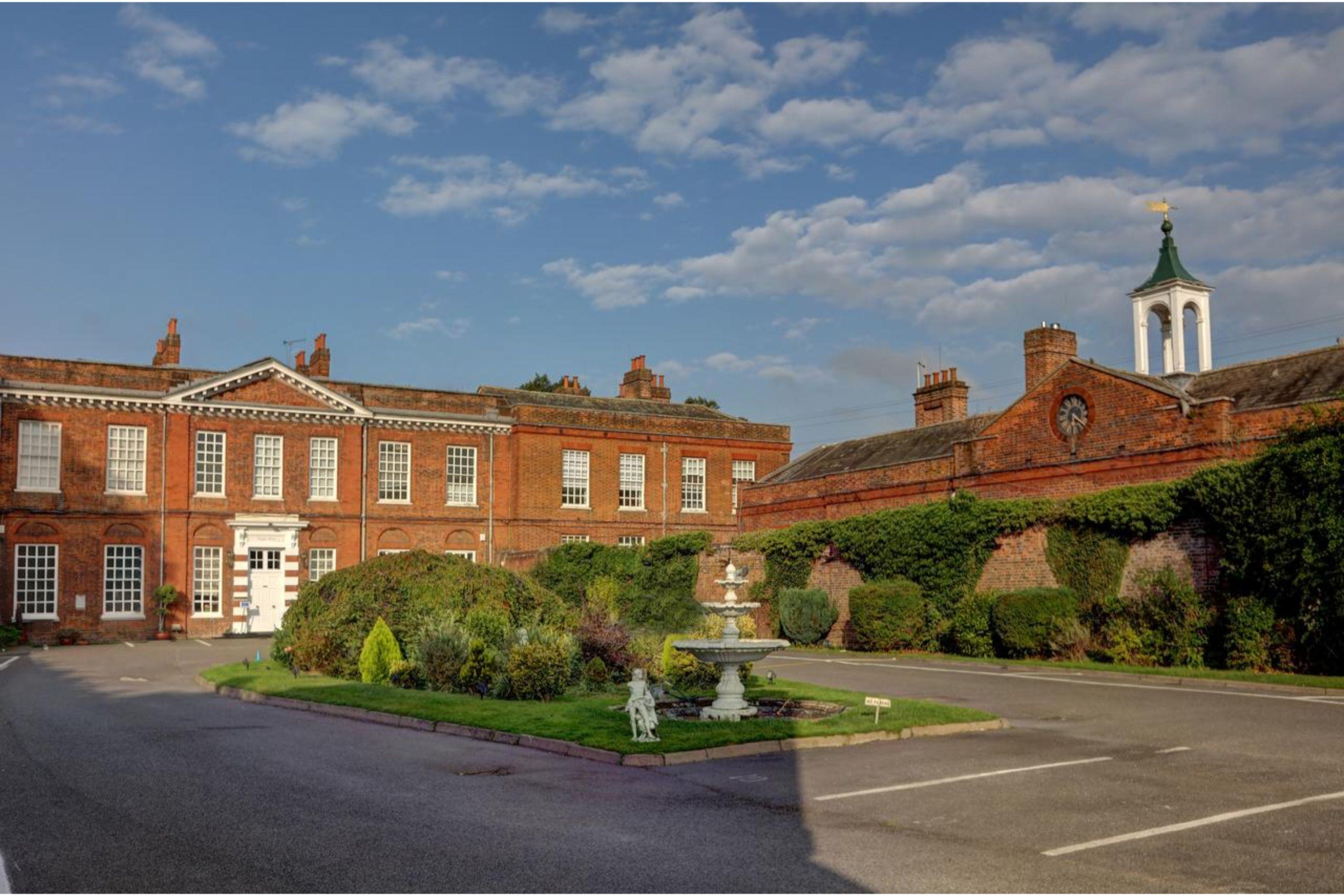 Baylis House Hotel Slough Exteriör bild